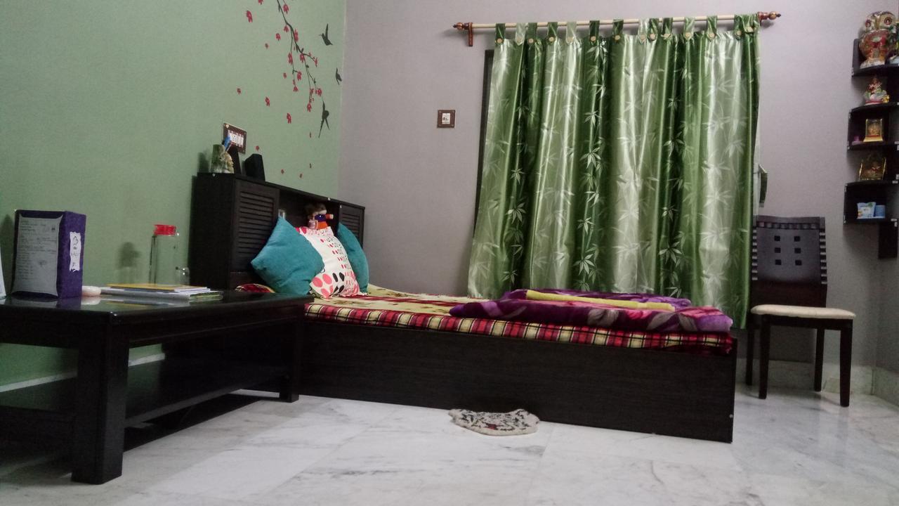 The Lovely Room Kolkata Ngoại thất bức ảnh