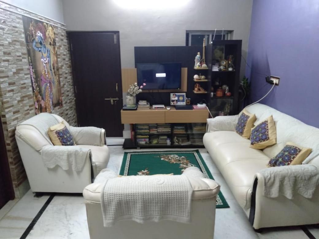 The Lovely Room Kolkata Ngoại thất bức ảnh